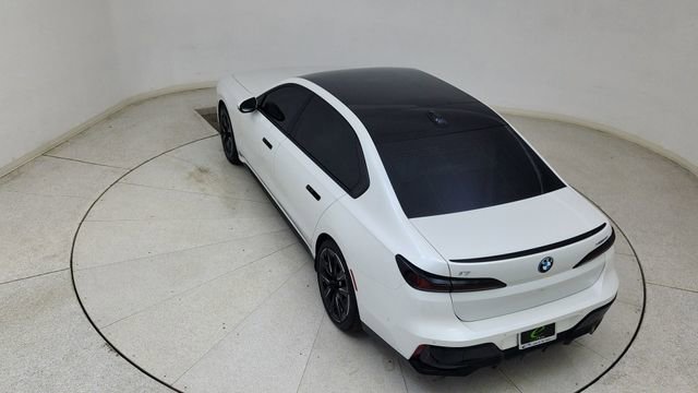 Used 2023 BMW i7 xDrive60 w/ Executive Package 2 image 81
