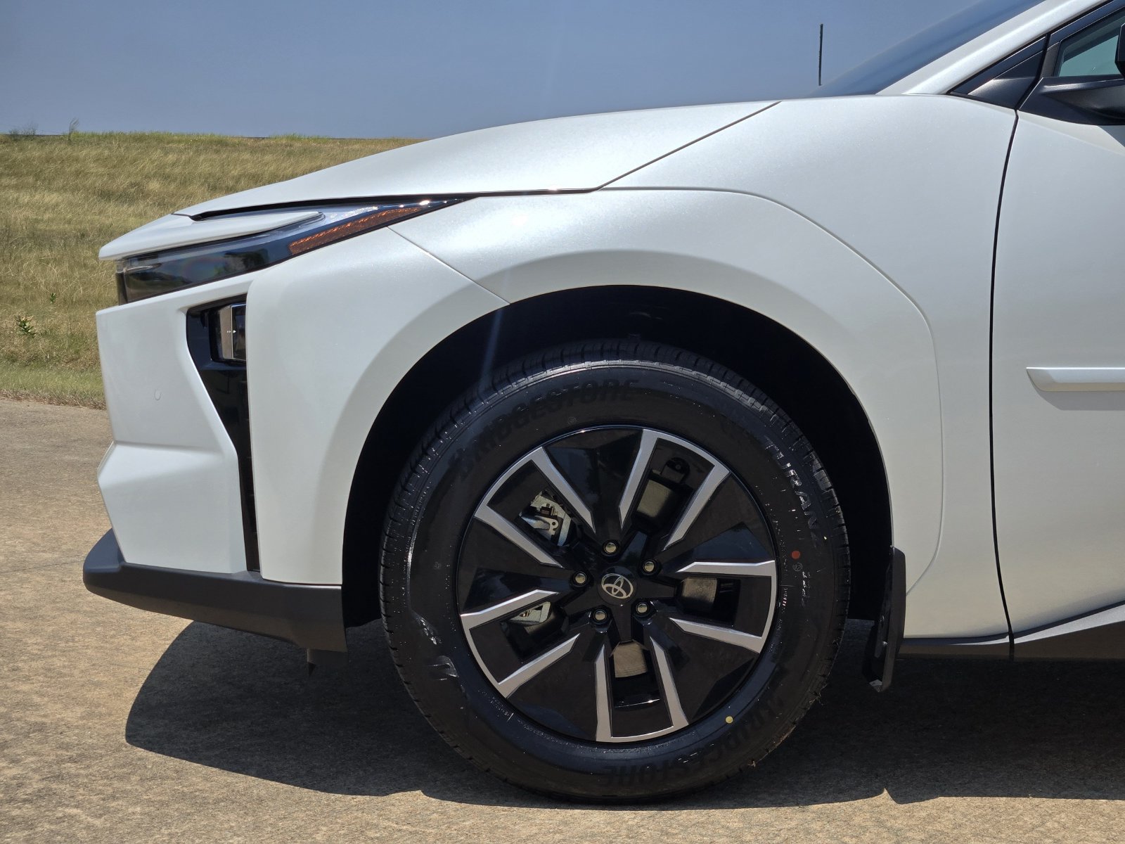 New 2026 Toyota bZ FWD image 10