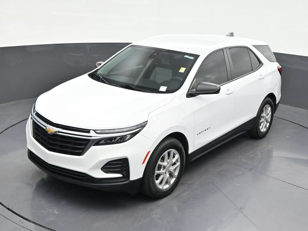 Used 2023 Chevrolet Equinox LS FWD image 16