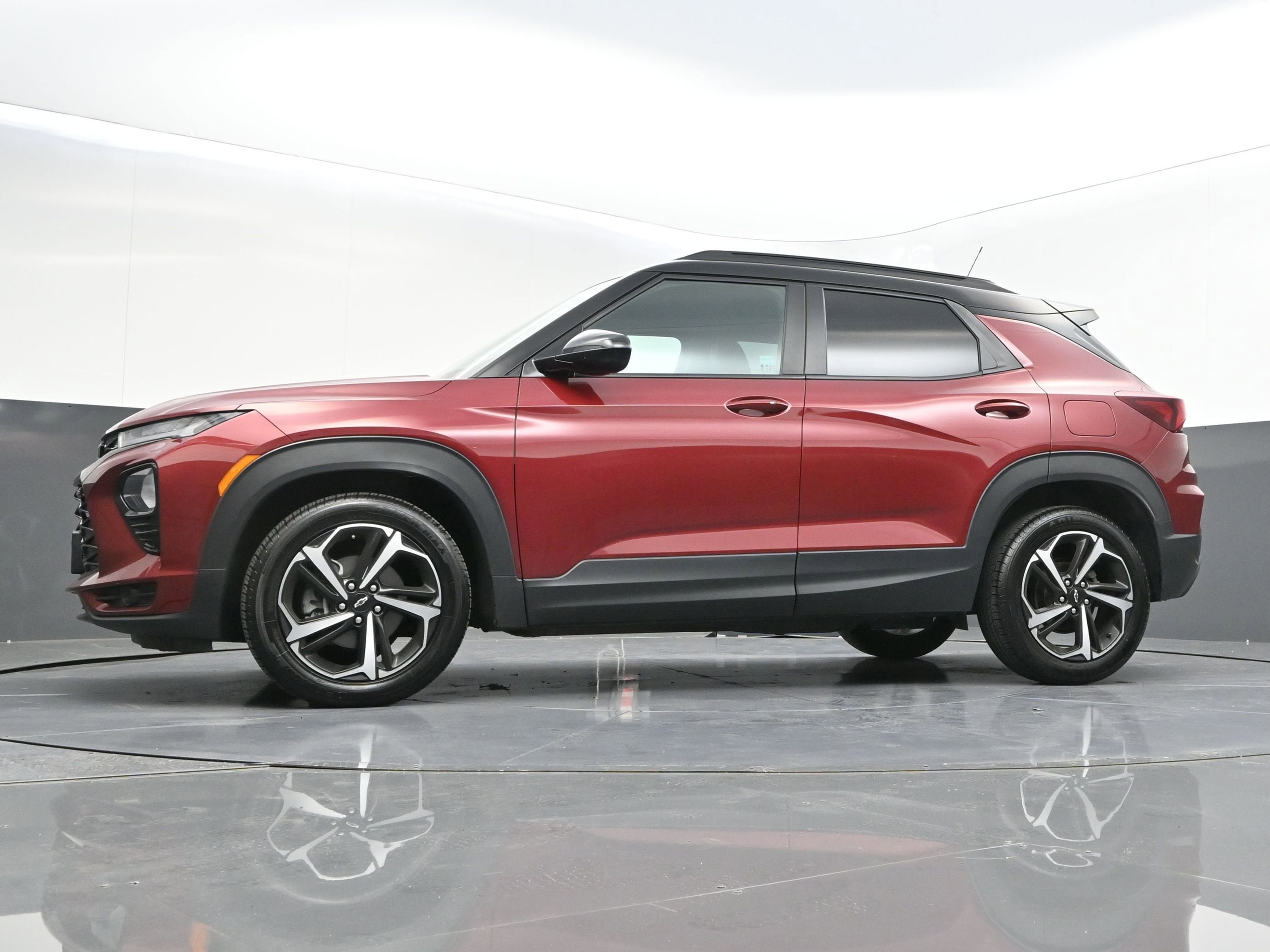 Used 2023 Chevrolet TrailBlazer RS w/ Convenience Package FWD image 38