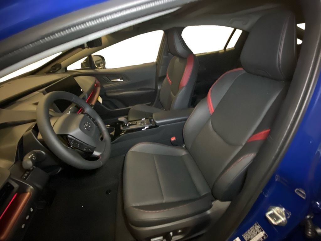 New 2025 Toyota Prius Plug-In Hybrid FWD image 9