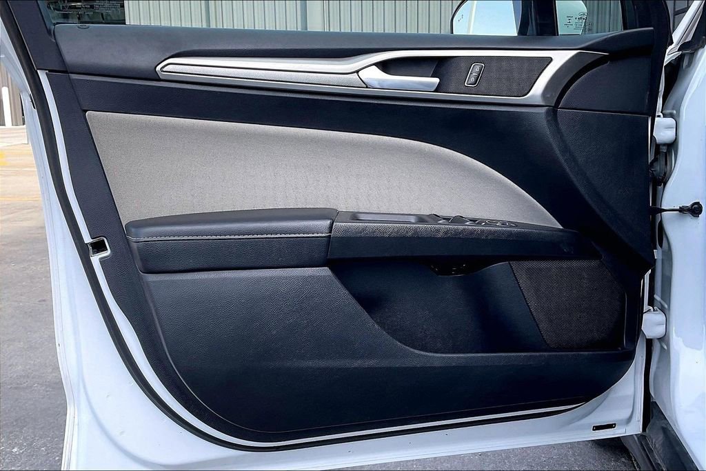 Used 2020 Ford Fusion S image 22