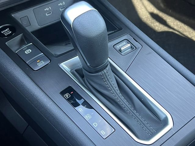 New 2026 Nissan Kicks SV w/ Charging Package image 27