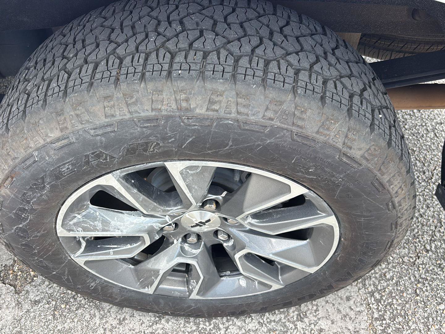 Used 2020 Chevrolet Silverado 1500 RST AWD/4WD image 12