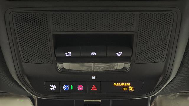 Used 2025 GMC Acadia Elevation w/ Elevation Premium Package image 39