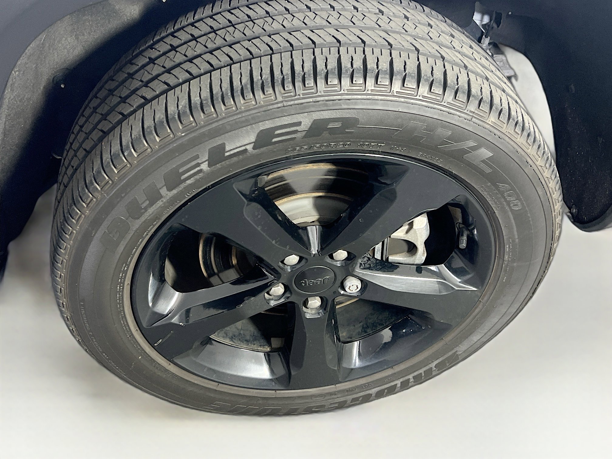 Used 2023 Jeep Grand Cherokee L Laredo image 31