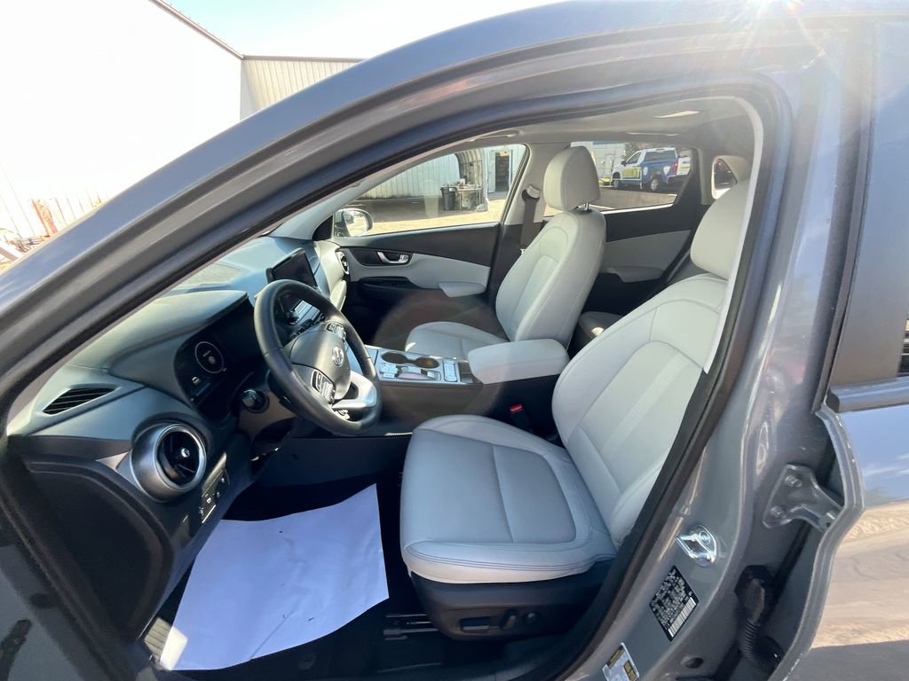 Used 2023 Hyundai Kona Limited image 10