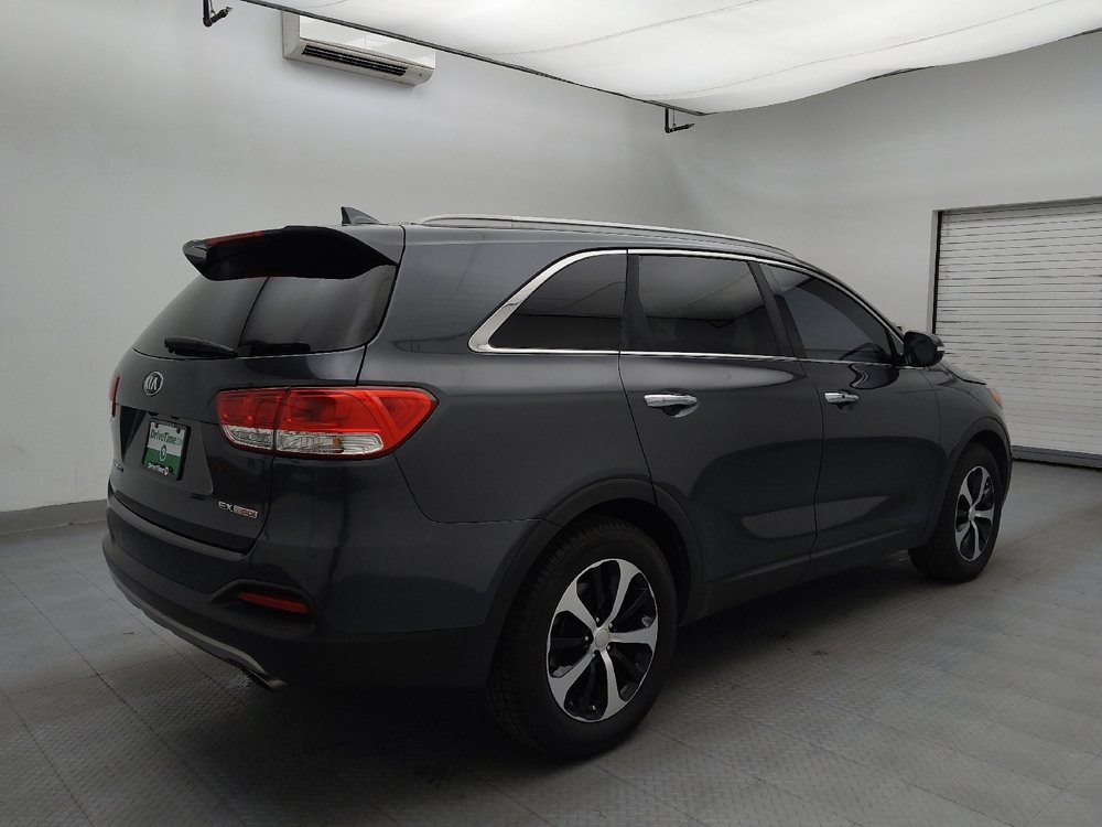 Used 2018 Kia Sorento EX image 9