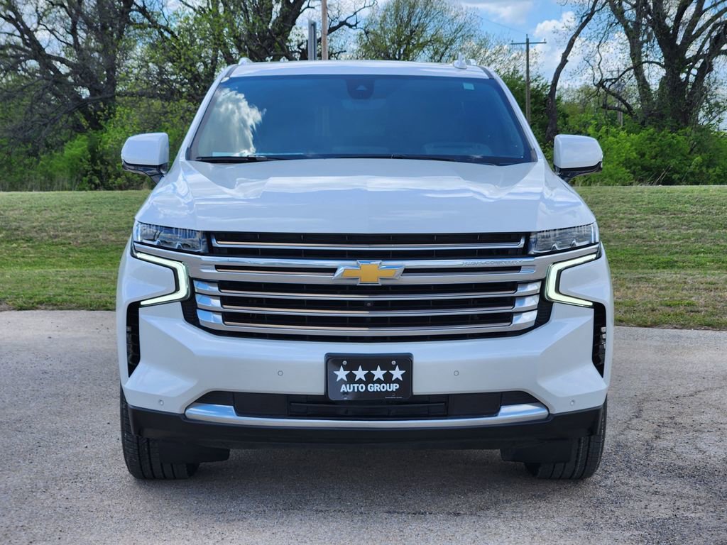 Used 2021 Chevrolet Tahoe High Country w/ Premium Package RWD image 2