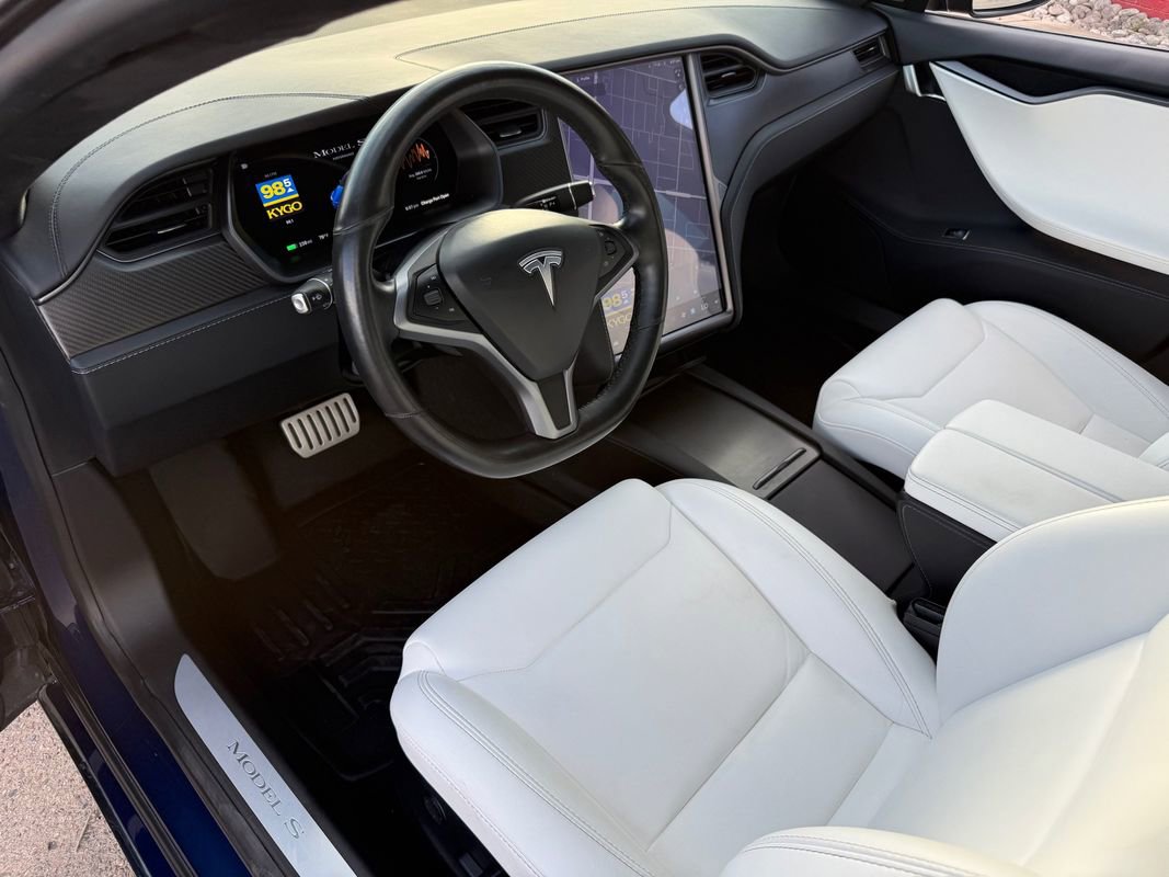 Used 2019 Tesla Model S 100D AWD/4WD image 2