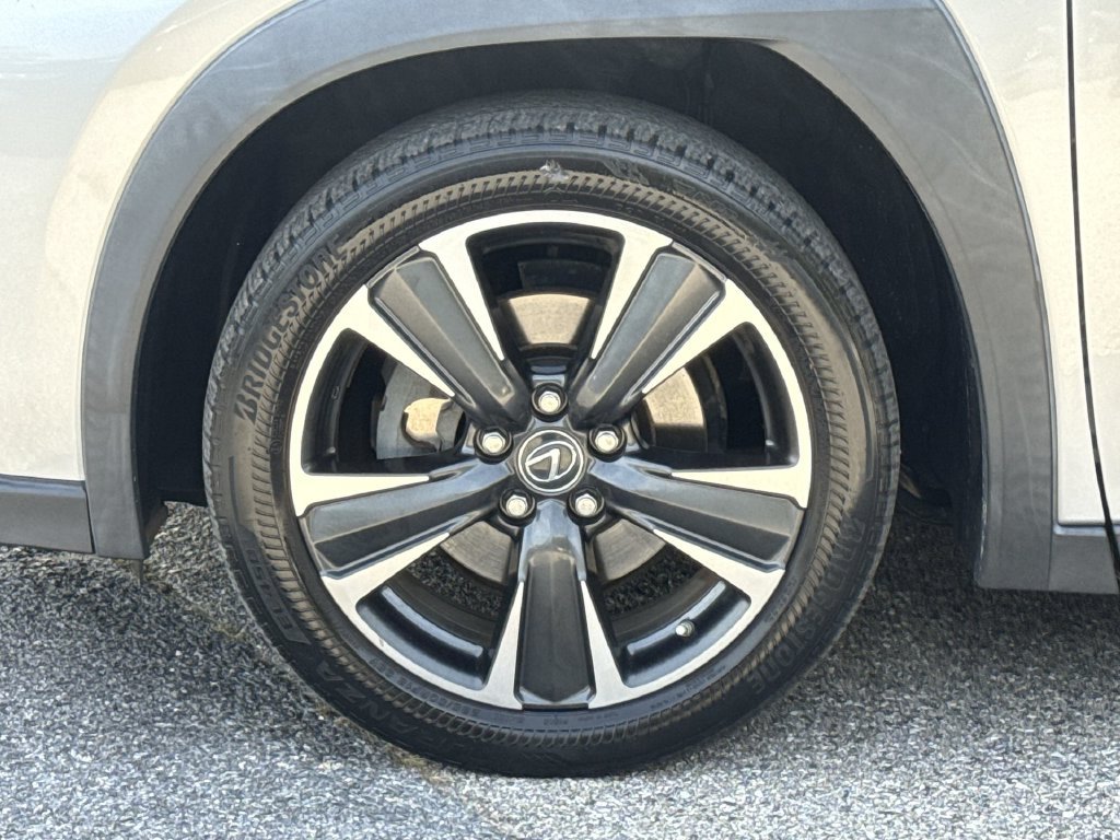 Used 2019 Lexus UX 200 w/ Premium Package FWD image 19