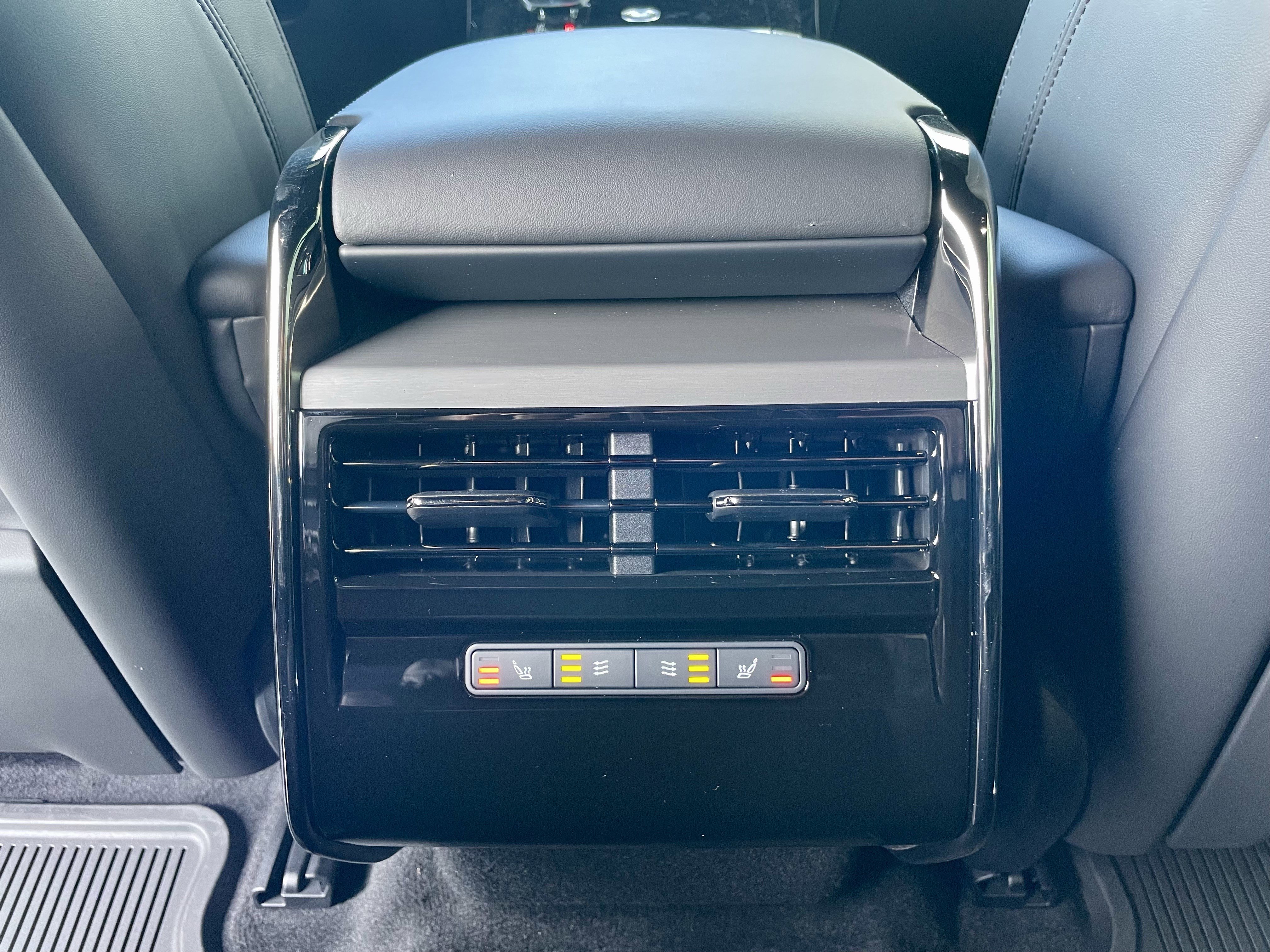 New 2025 Land Rover Range Rover Sport Dynamic SE image 26