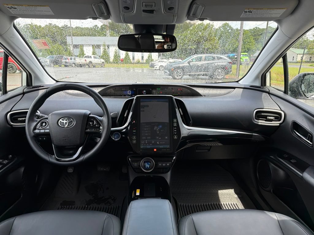 Used 2021 Toyota Prius Prime Limited FWD image 8