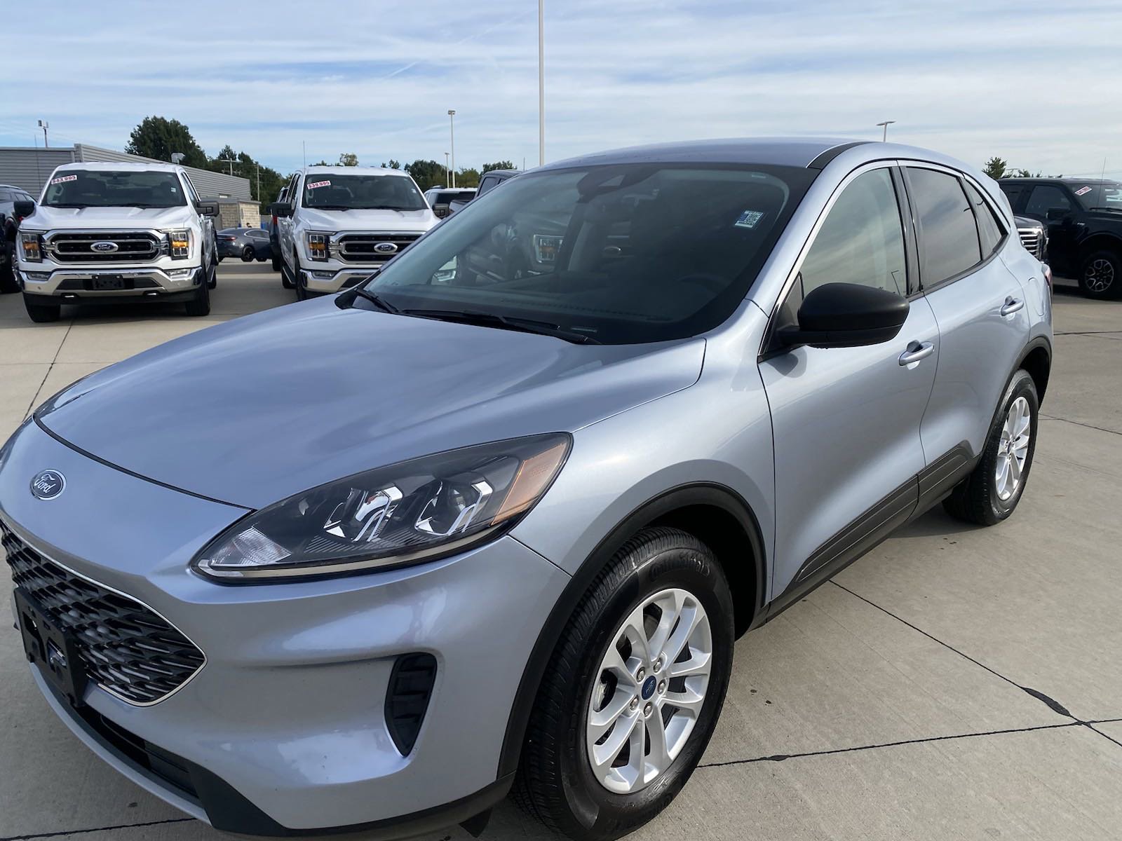 Used 2022 Ford Escape SE w/ Cold Weather Package AWD/4WD image 5