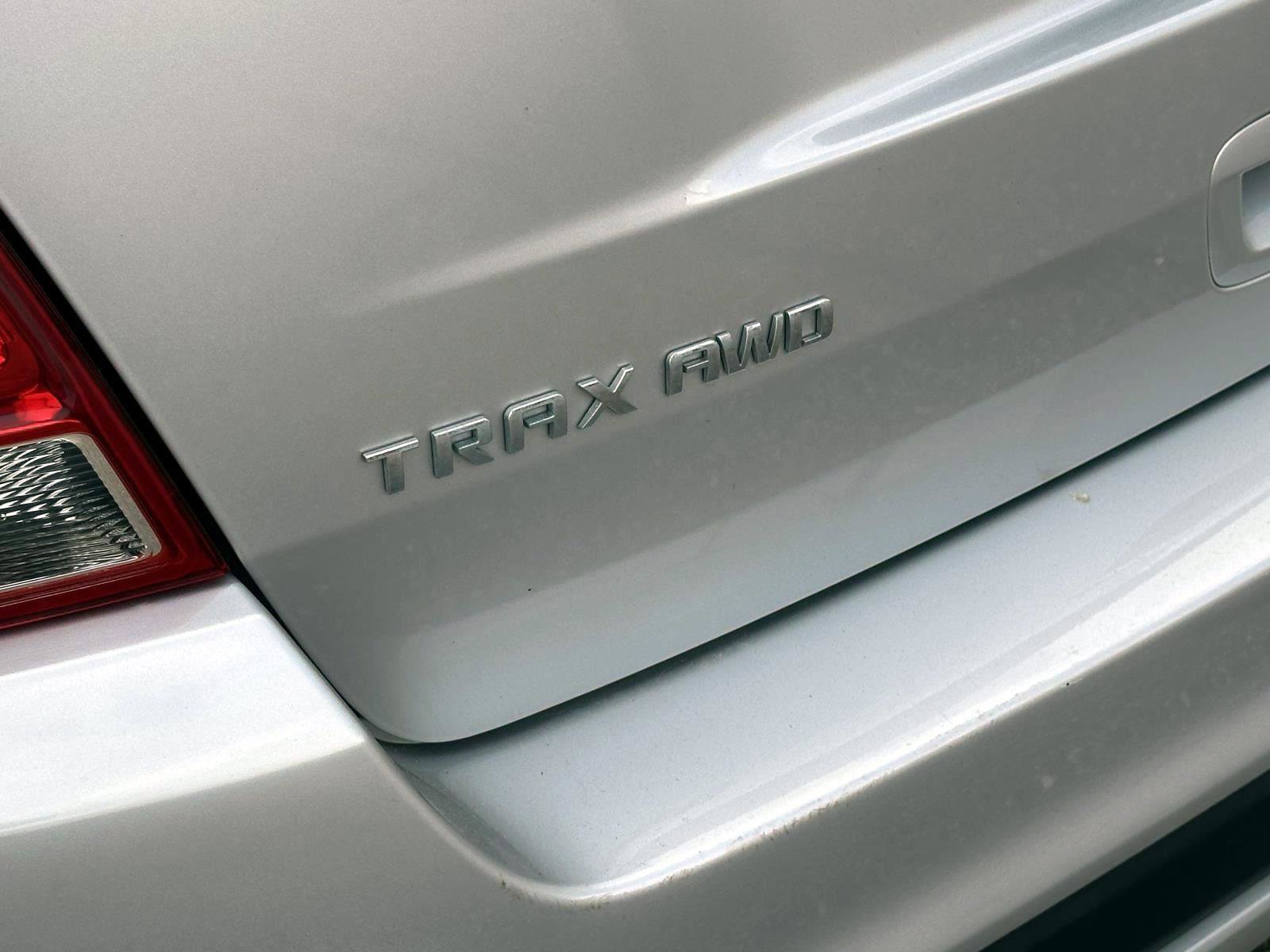 Certified 2022 Chevrolet Trax LT w/ LT Convenience Package image 9