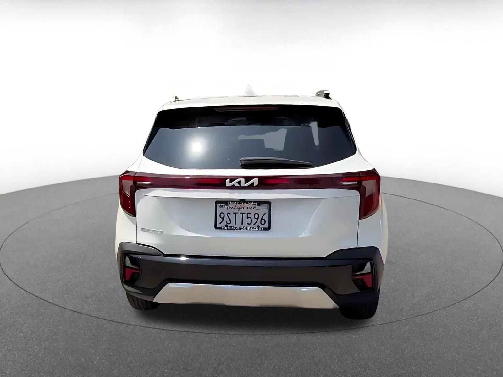 Used 2025 Kia Seltos S FWD image 12