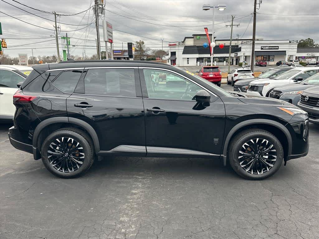 Used 2026 Nissan Rogue Dark Armor FWD image 2