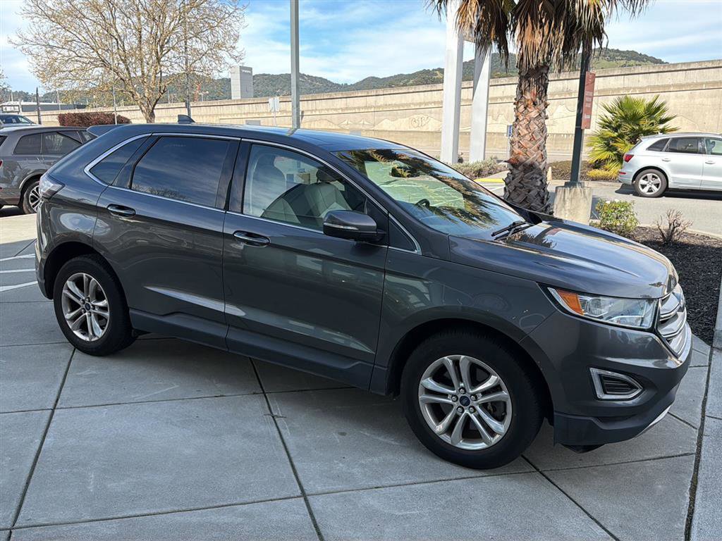 Used 2017 Ford Edge Titanium w/ Equipment Group 301A image 5