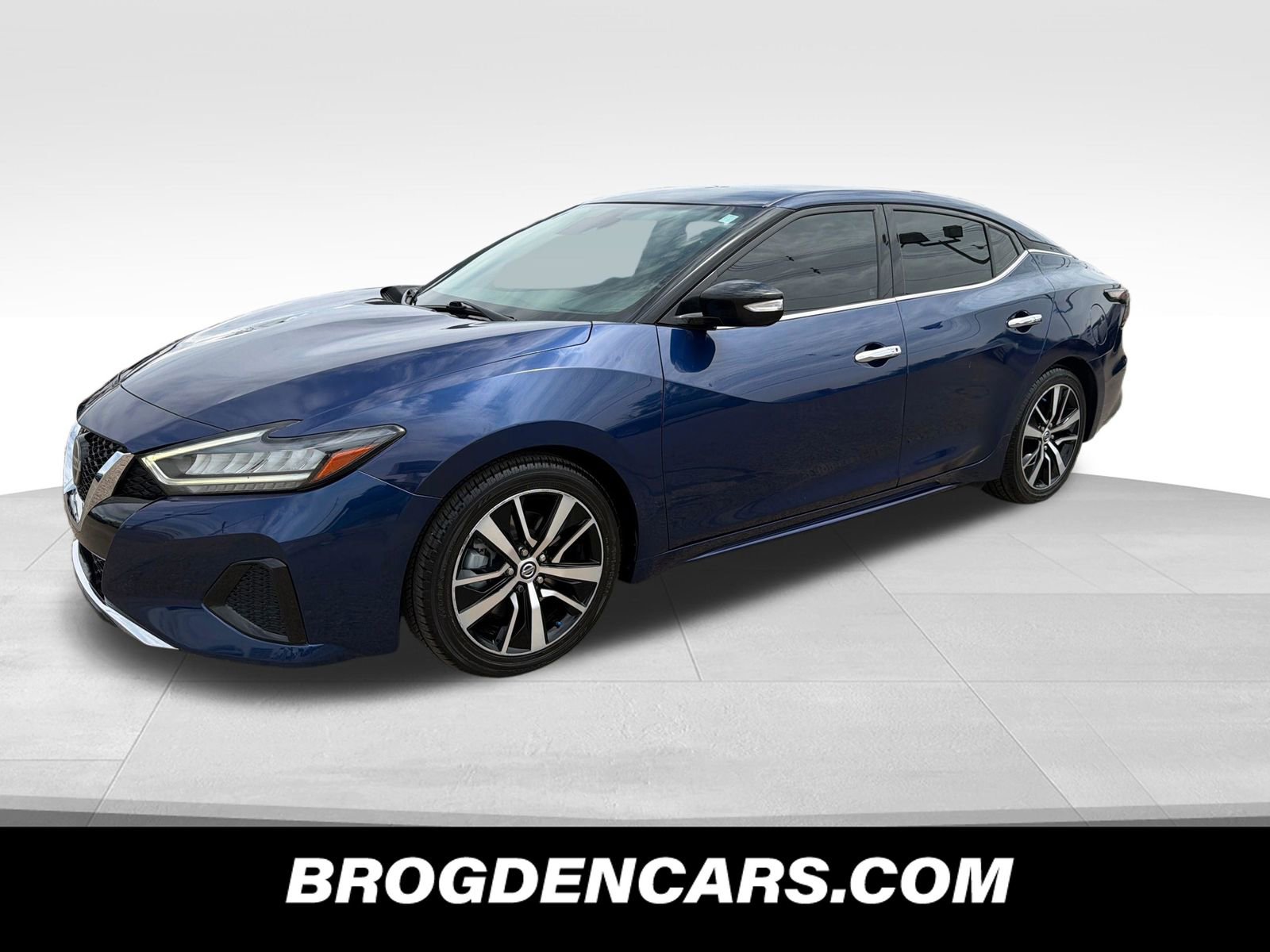 Used 2022 Nissan Maxima SV w/ Floor Mat Group FWD image 4