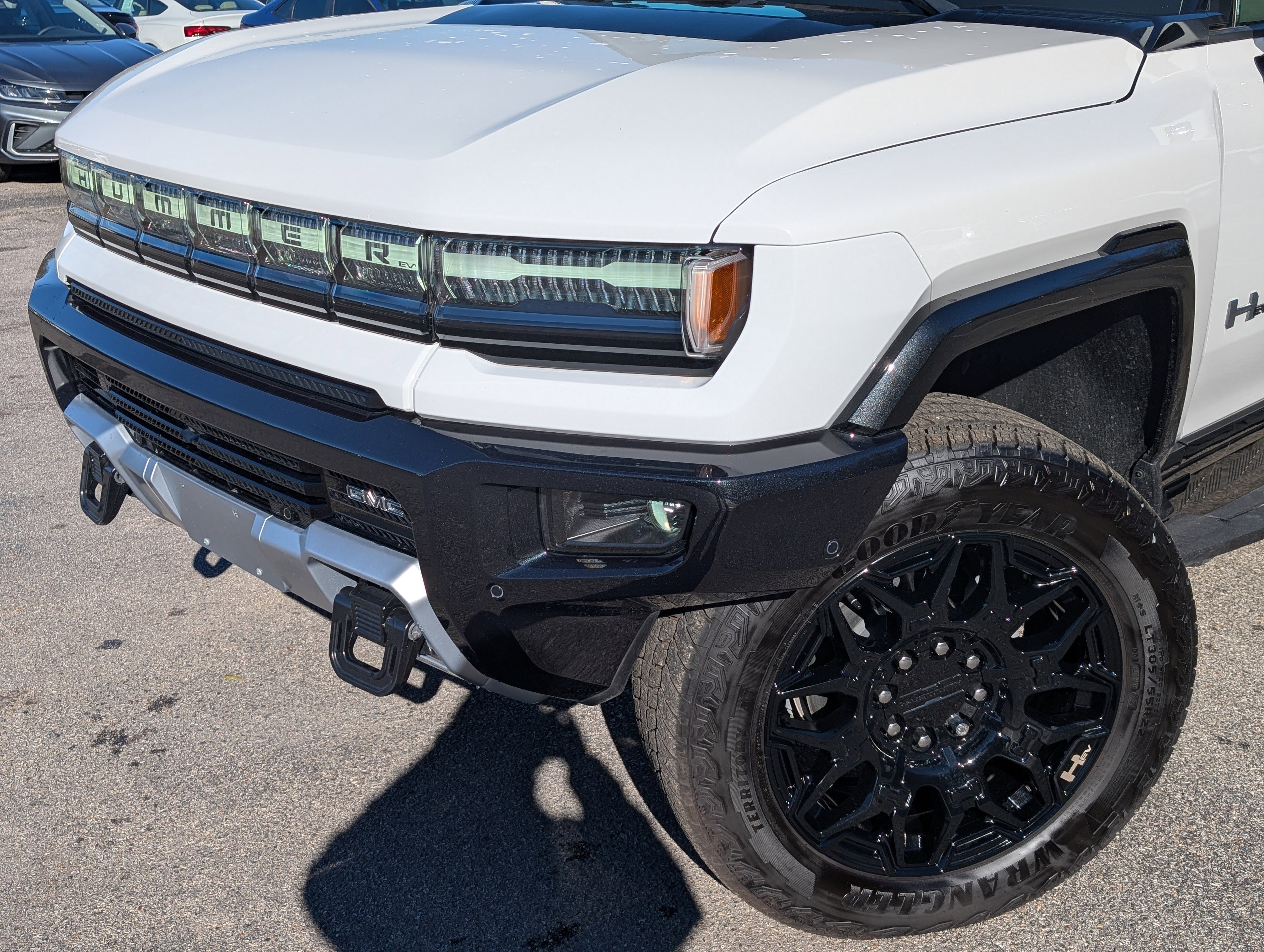 Used 2024 GMC Hummer EV 2X image 13