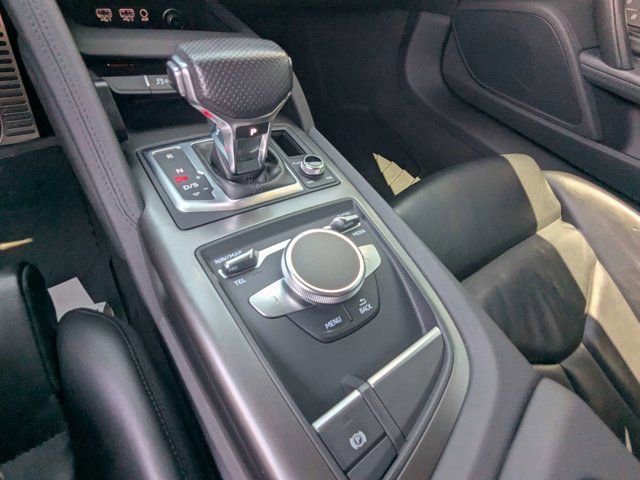 Used 2018 Audi R8 V10 w/ 20" Wheel Package RWD image 18