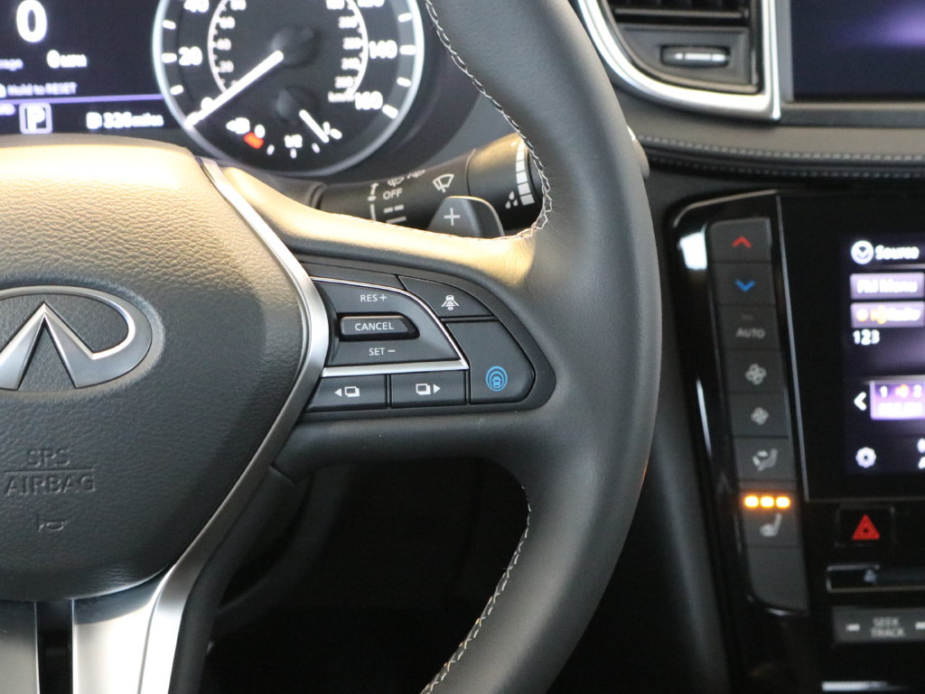 Certified 2025 INFINITI QX50 Luxe AWD/4WD image 12