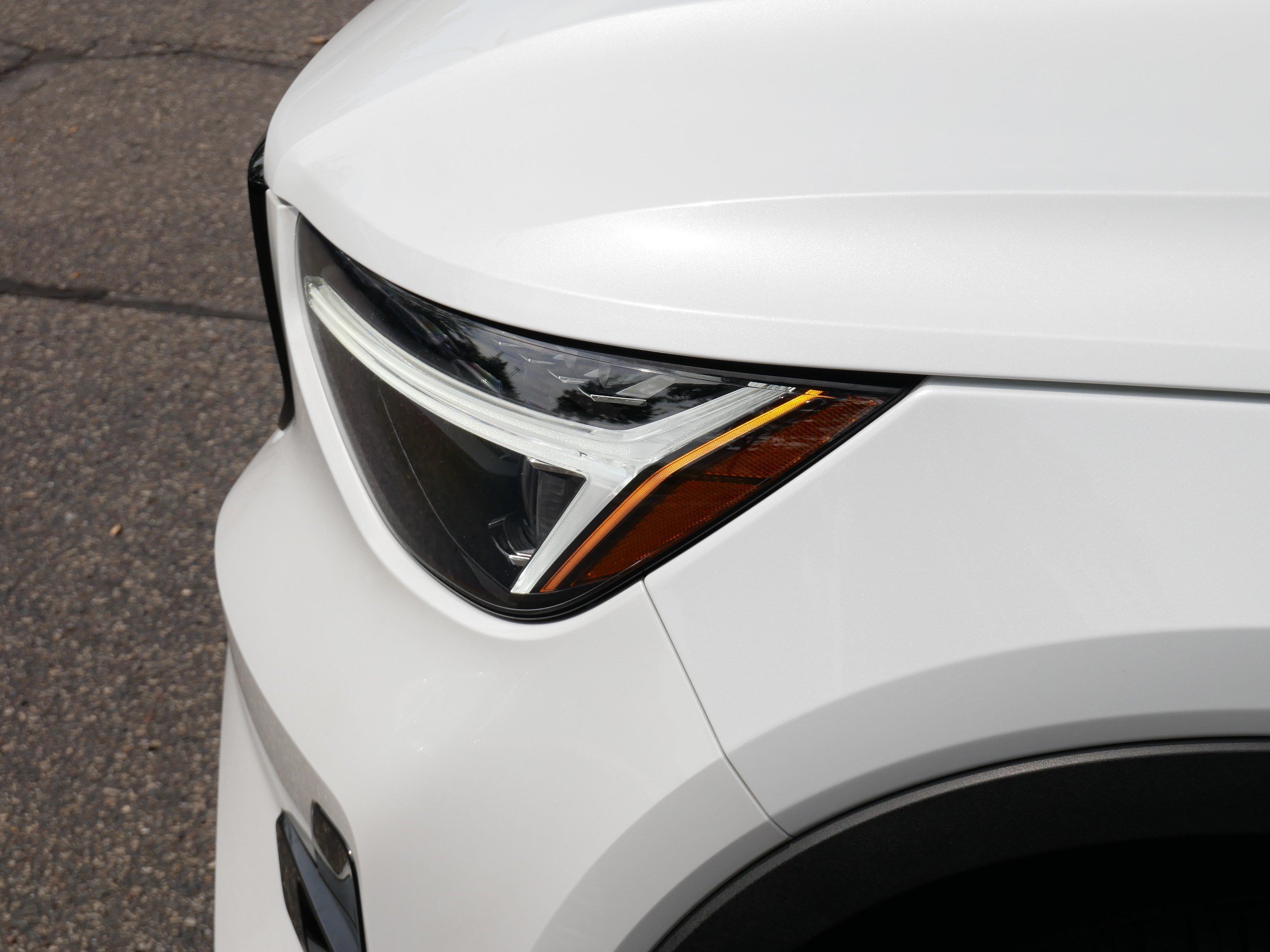Used 2023 Volvo XC40 B5 Ultimate w/ Protection Package Premier AWD/4WD image 16