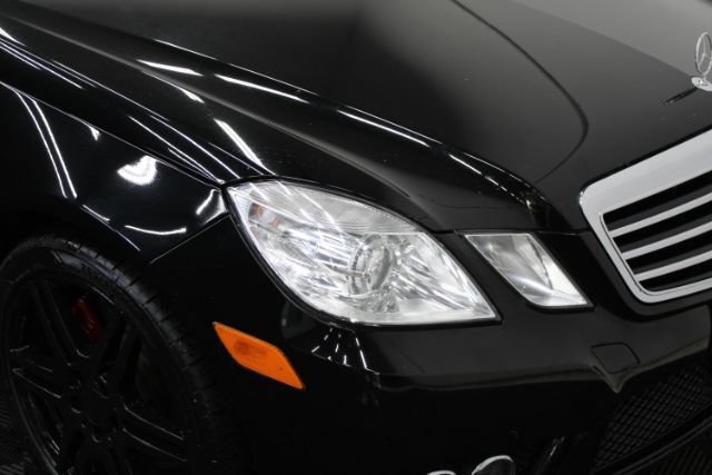 Used 2010 Mercedes-Benz E 550 Sedan w/ Premium 1 Pkg image 9