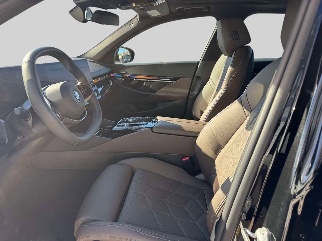 Certified 2024 BMW i5 eDrive40i w/ Convenience Package image 11