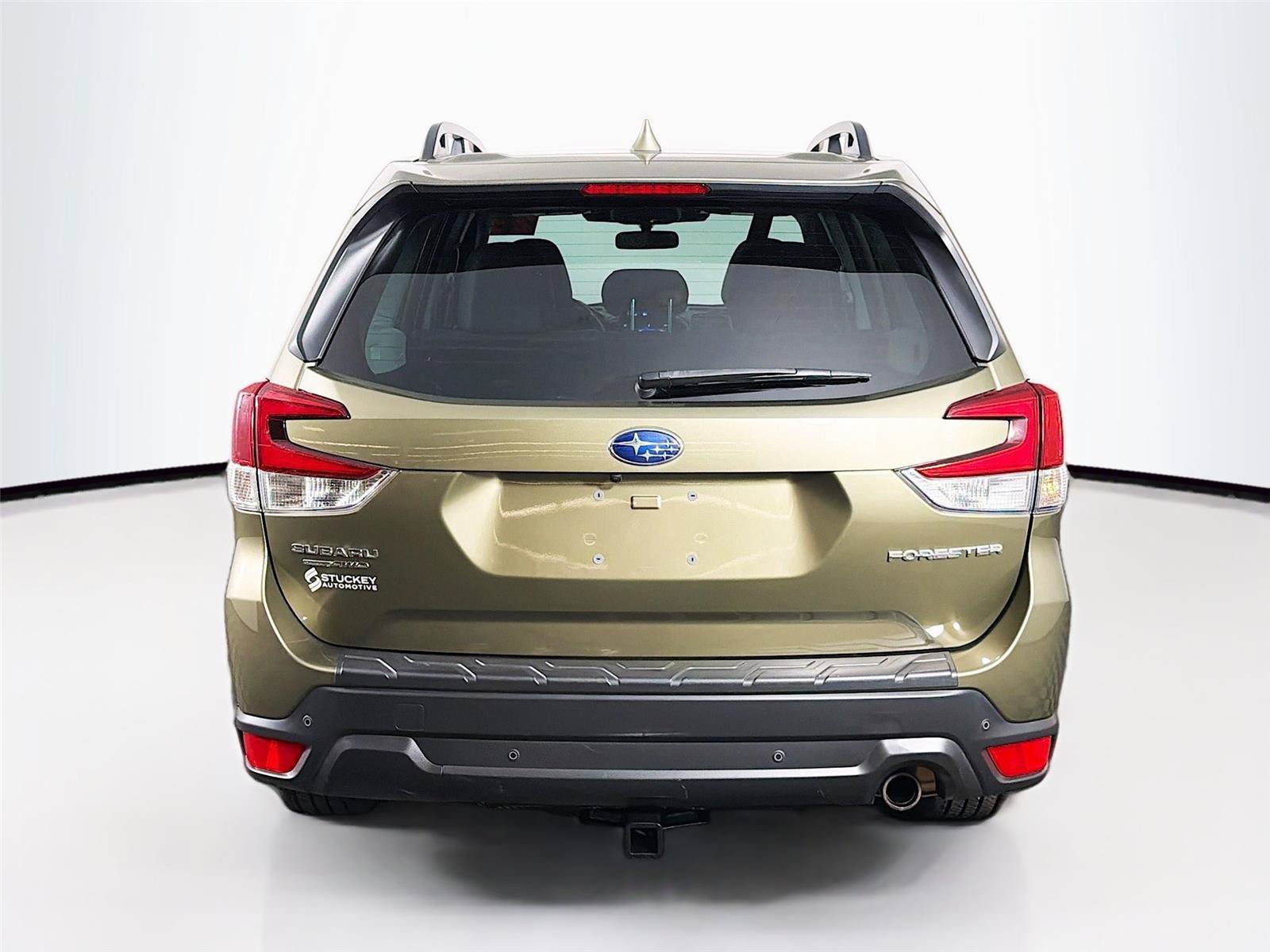Used 2023 Subaru Forester Limited AWD/4WD image 10