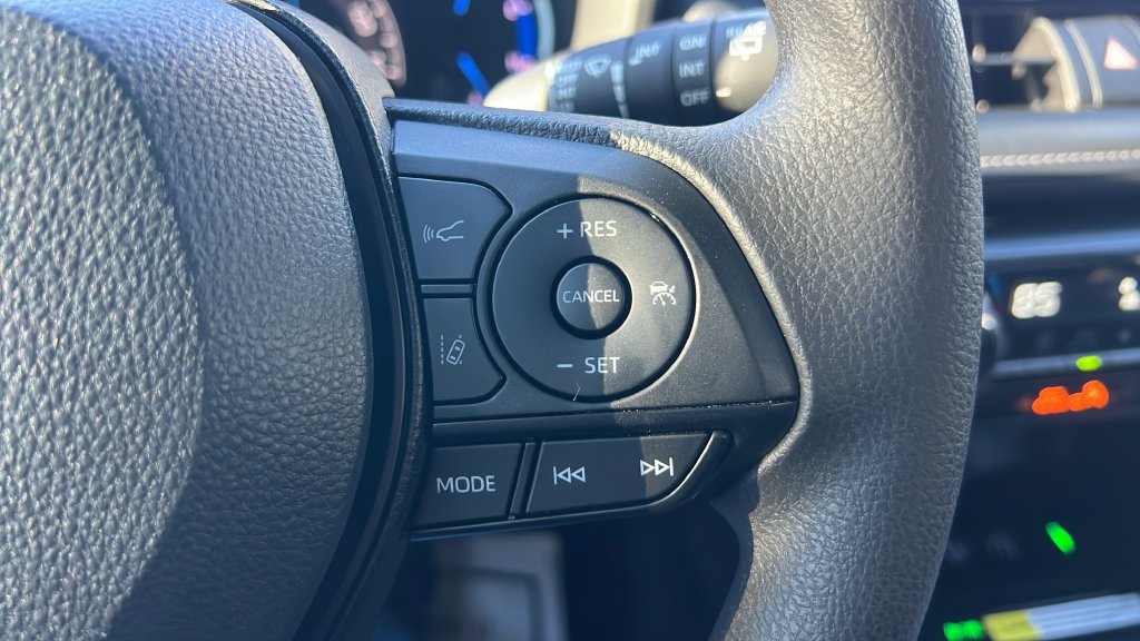 Used 2024 Toyota RAV4 AWD Hybrid image 20