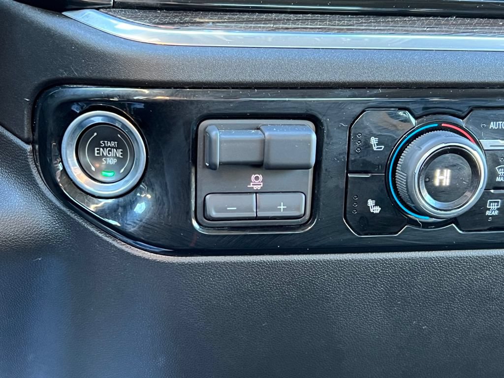 Used 2025 Chevrolet Silverado 2500 LT w/ Convenience Package AWD/4WD image 29