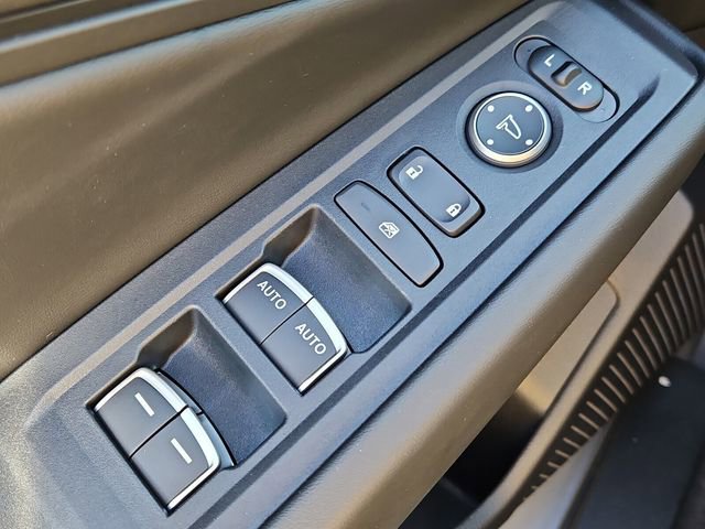 Used 2025 Honda Accord SE image 29