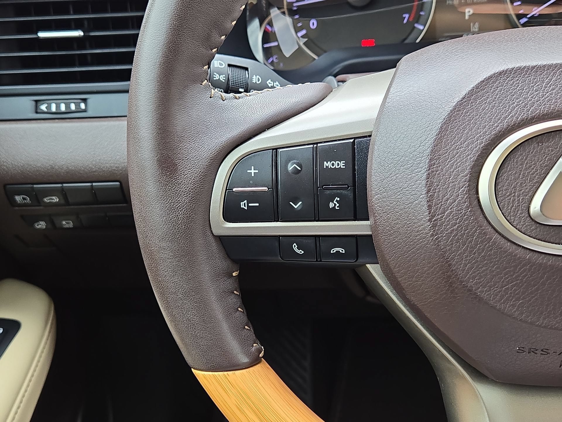 Used 2019 Lexus RX 350 FWD w/ Navigation Package image 21