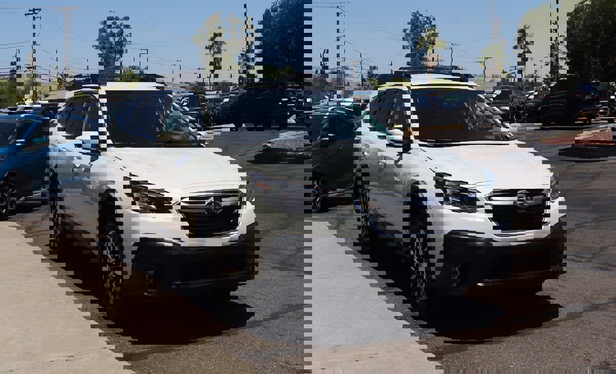 Used 2022 Subaru Outback Premium image 14