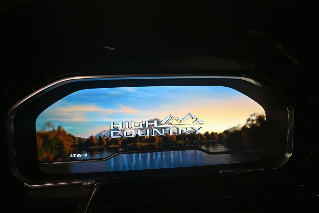Used 2024 Chevrolet Silverado 1500 High Country w/ High Country Premium Package AWD/4WD image 10