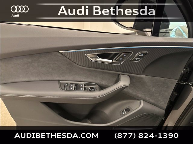 New 2026 Audi SQ7 Premium Plus AWD/4WD image 13
