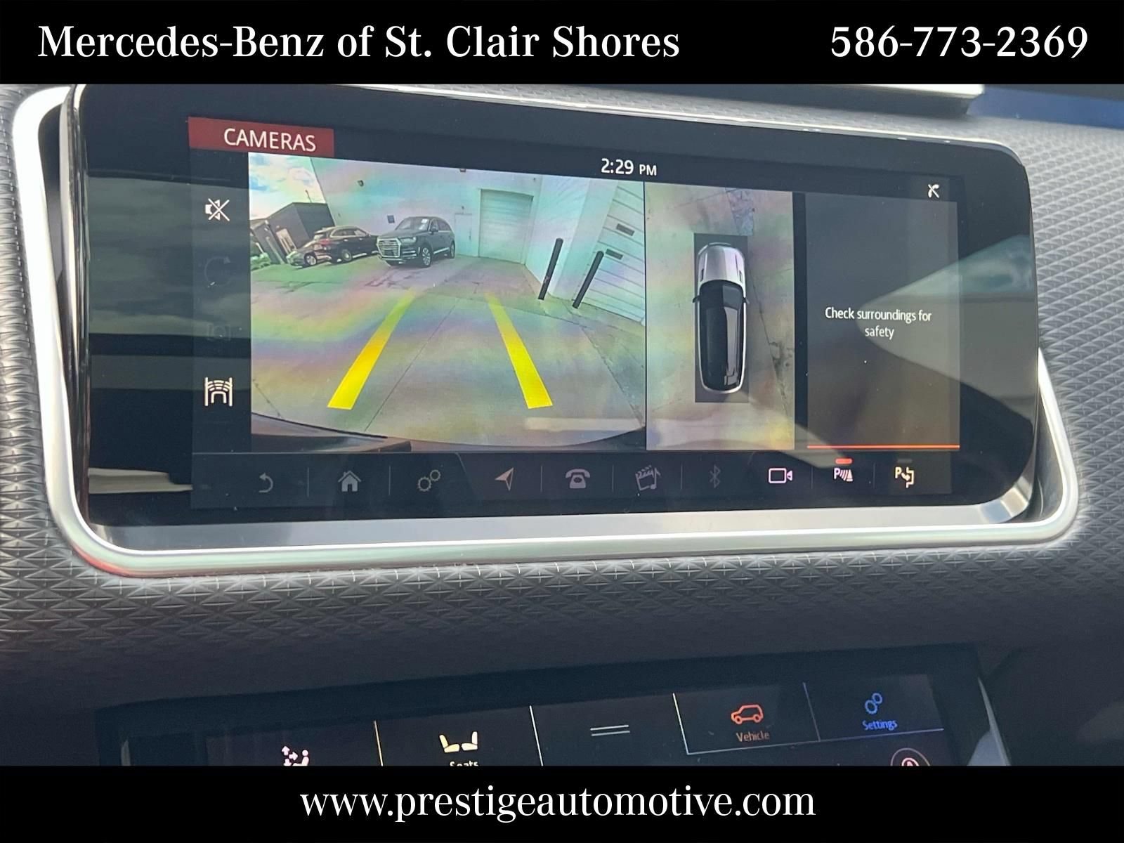 Used 2019 Land Rover Range Rover Velar R-Dynamic SE AWD/4WD image 26