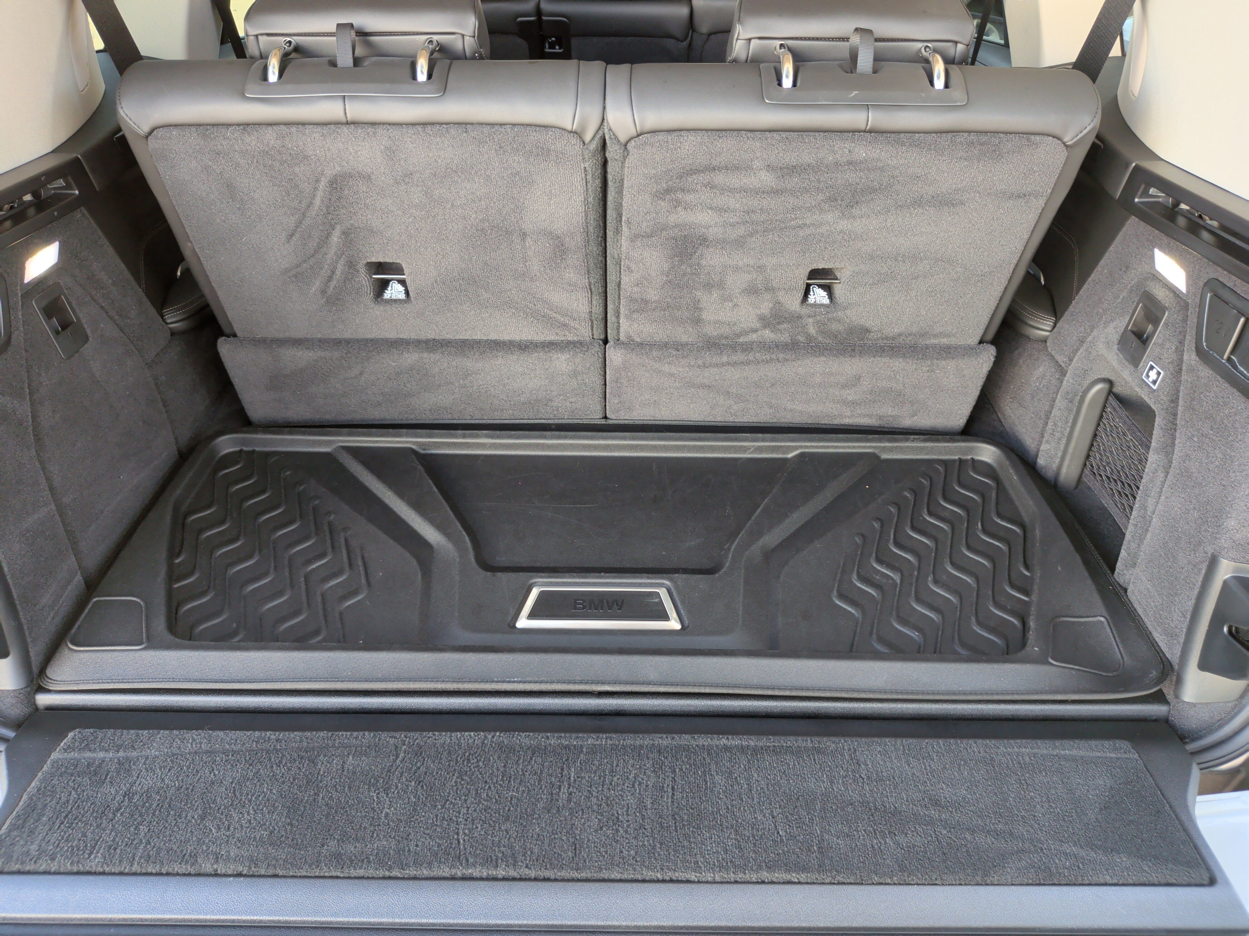 Certified 2025 BMW X7 xDrive40i w/ Premium Package image 44