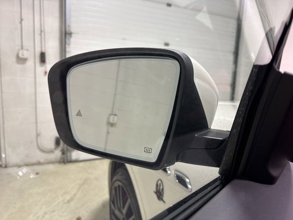 Used 2019 Maserati Levante GTS image 17
