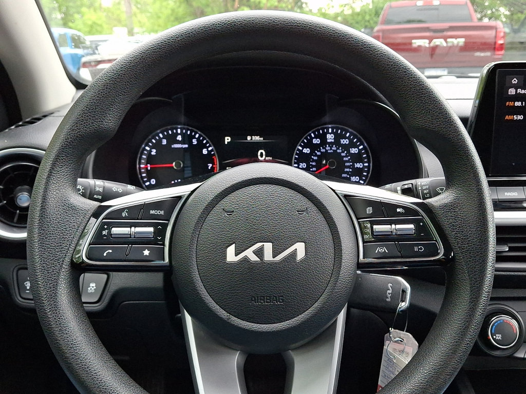 Used 2024 Kia Forte LXS FWD image 30