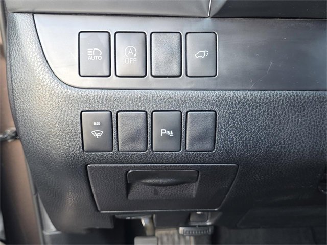 Used 2019 Toyota Highlander Limited image 27