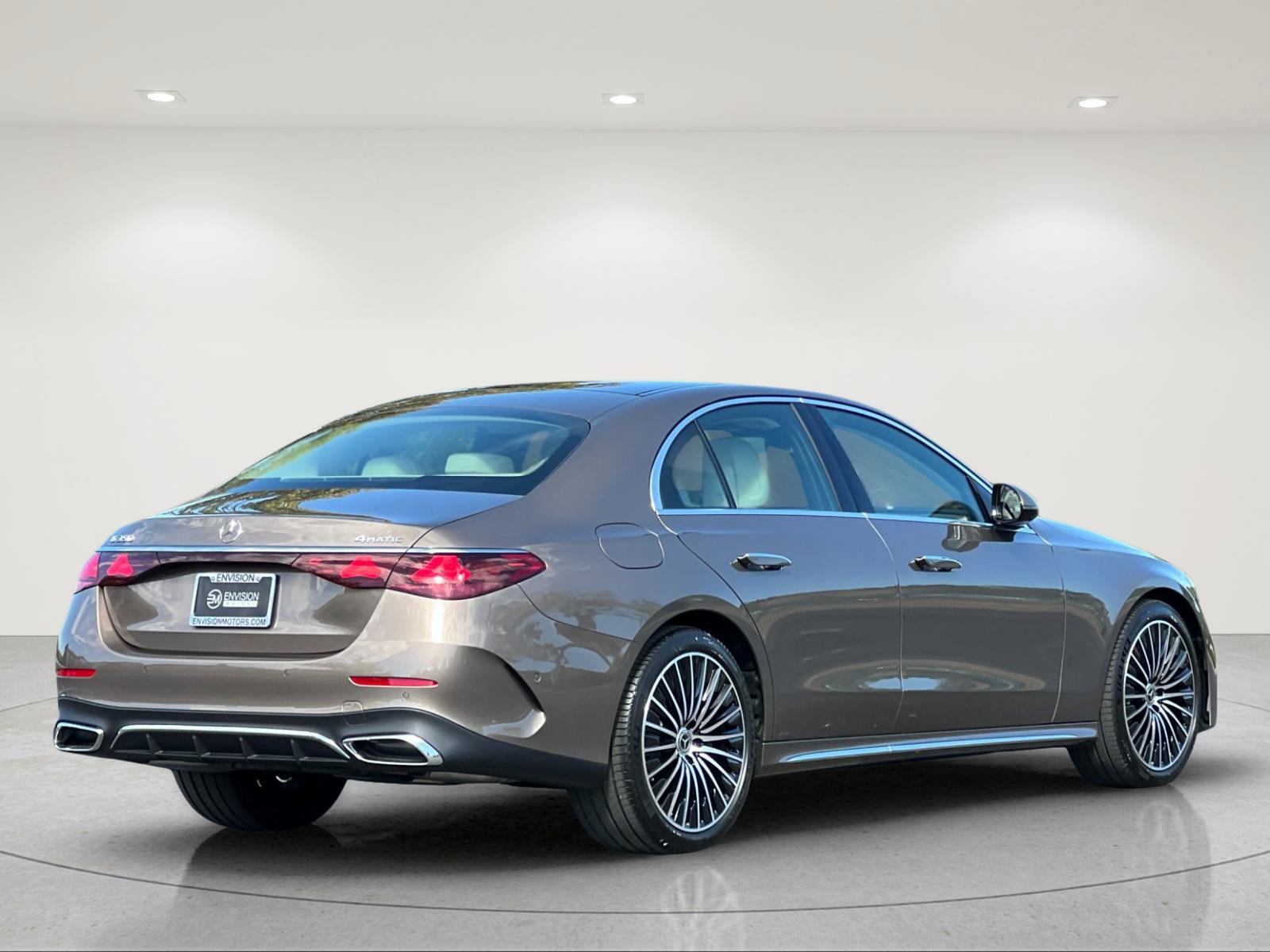 New 2027 Mercedes-Benz E 350 4MATIC Sedan image 5