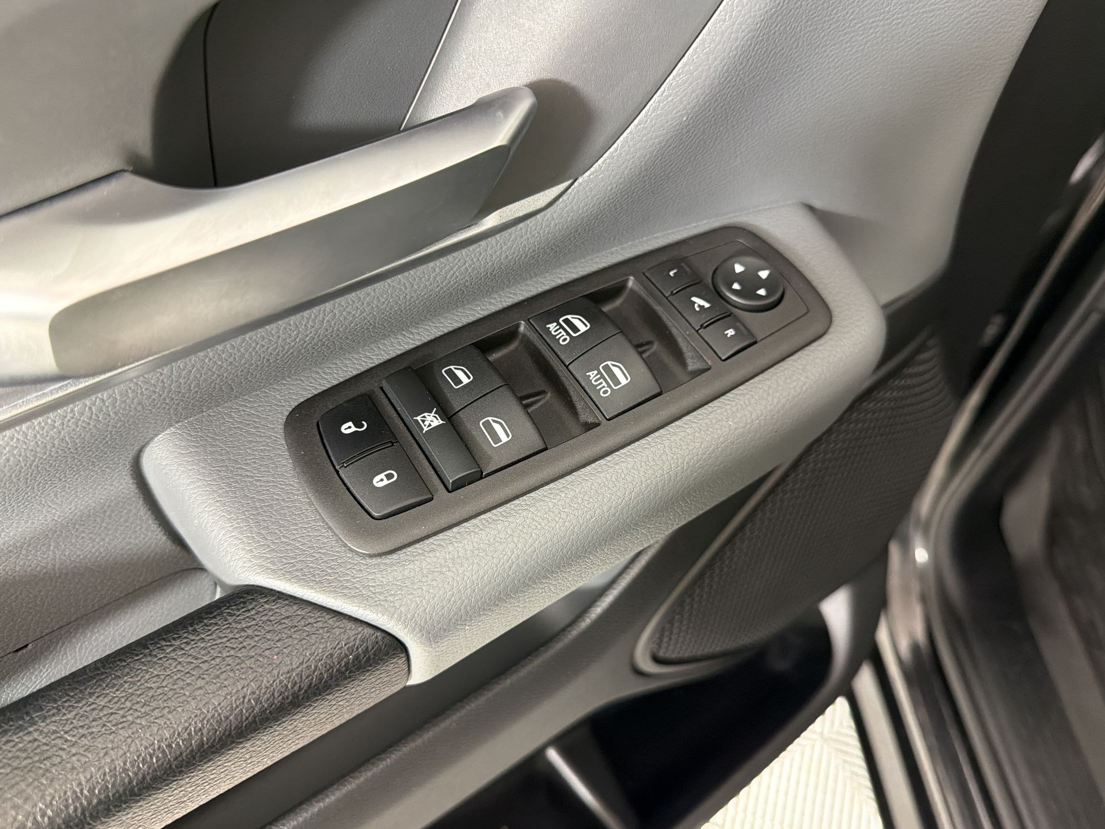 Used 2022 RAM 1500 Big Horn AWD/4WD image 31