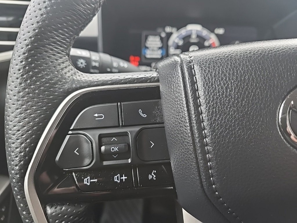 Used 2024 Toyota Tundra Limited image 22