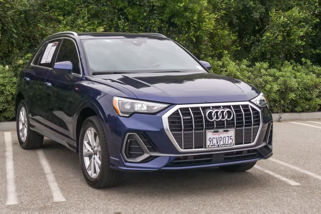 Used 2022 Audi Q3 2.0T Premium w/ Convenience Package AWD/4WD image 3