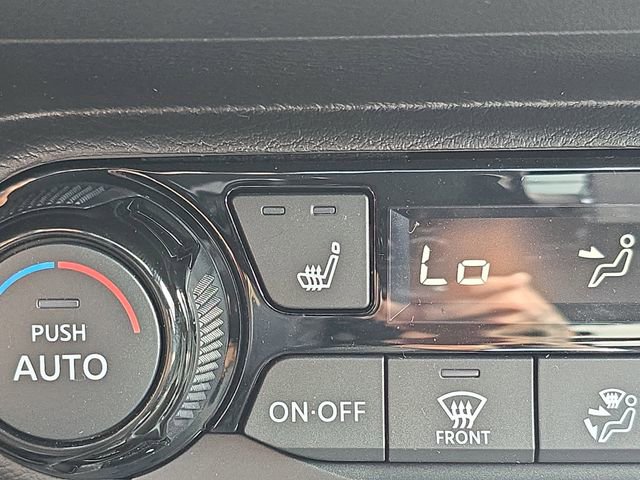 New 2026 Nissan Kicks SV w/ SV Premium Package image 24