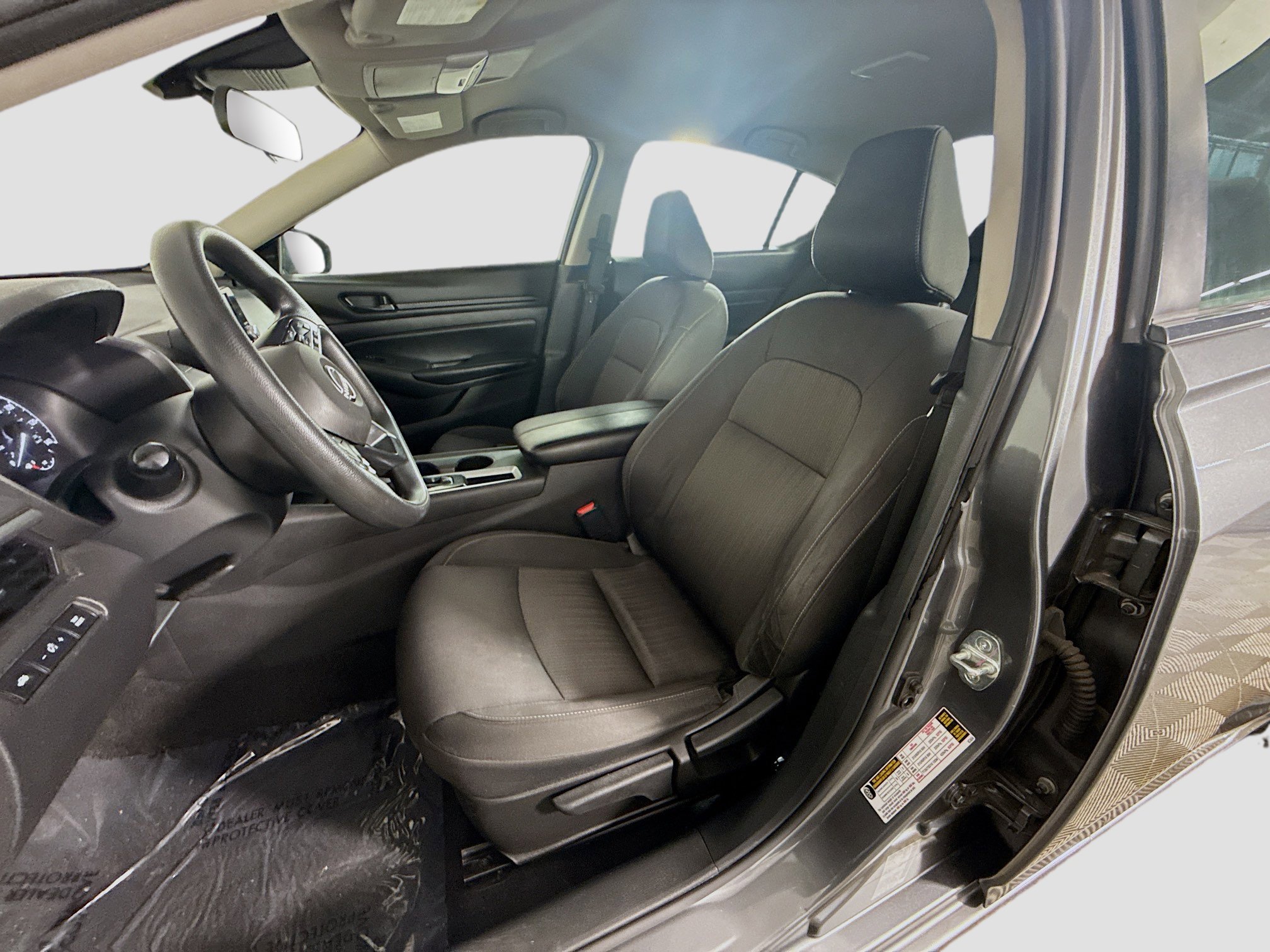 Used 2024 Nissan Altima 2.5 S image 22