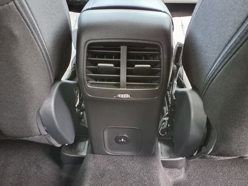Used 2025 Ford Escape Active image 13