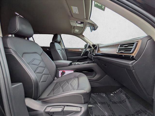 Used 2025 Volkswagen Atlas SE image 20